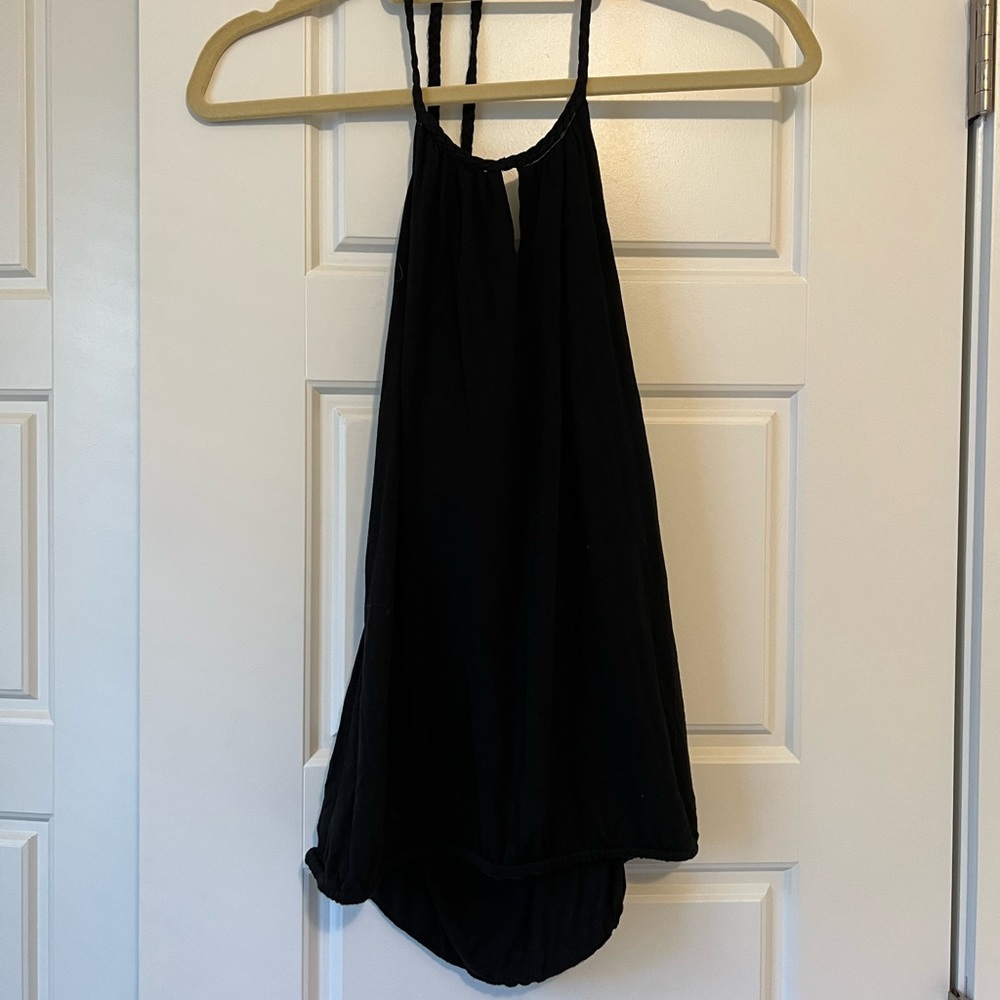 Black top sleeveless